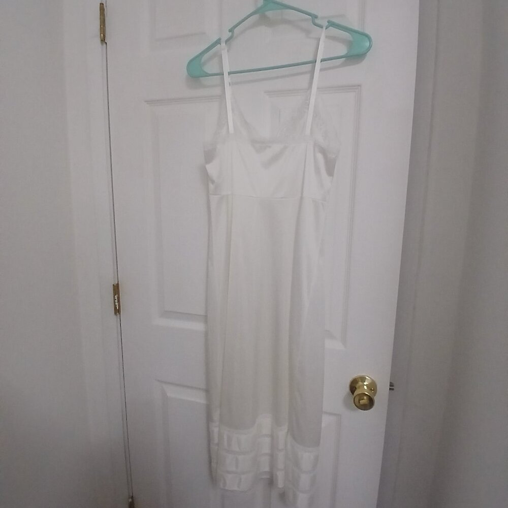 Adonna Full Length White Slip